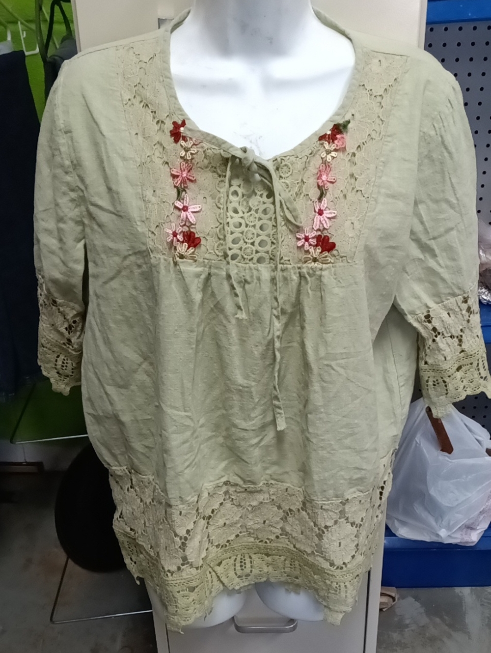 Women's Cream Embroidered Crochet Tunic Top